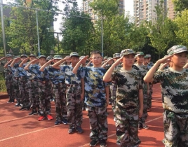 海清外国语小学军训