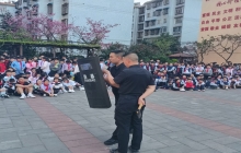 盘龙区金星小学举行校园防暴力恐怖袭击培训及疏散演练
